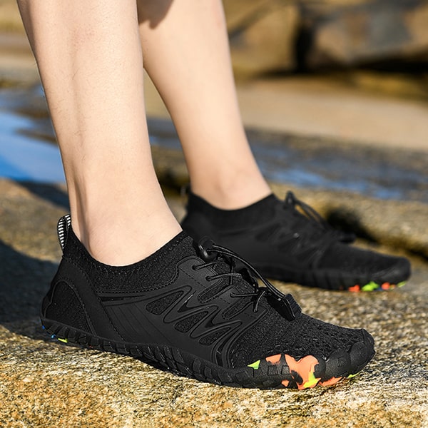 https://threo.co.uk/wp-content/uploads/2023/05/Barefoot-Aqua-Shoes-THREO-1-jpg.webp